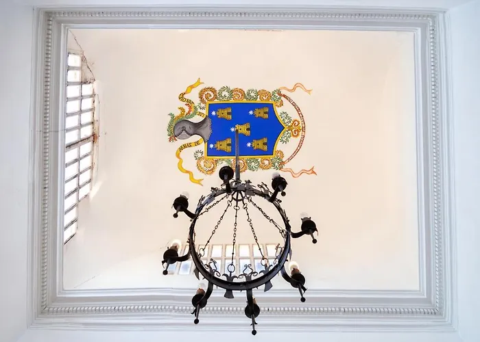 La Casa Del Escudo Апартаменты *